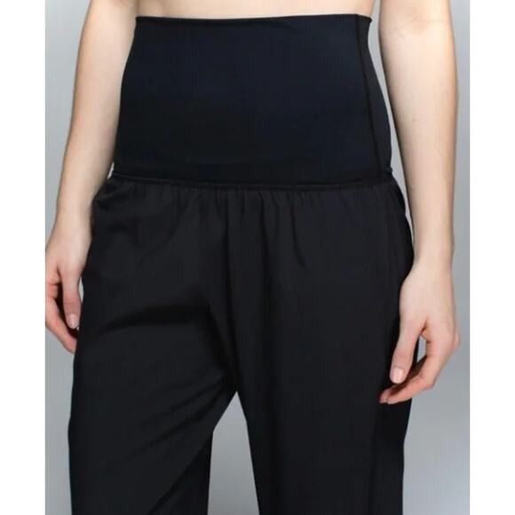 Lululemon size 2 - Om Pant Black Lightweight Dance Yoga Joggers Fold Waistband - Picture 2 of 7
